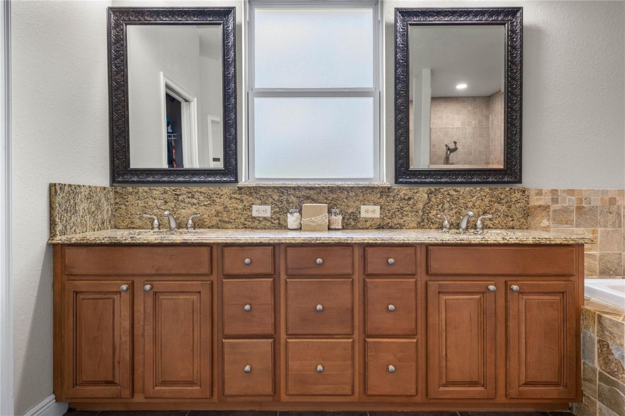 859 Leather Fern Lane, Mims, FL 32754 Photo