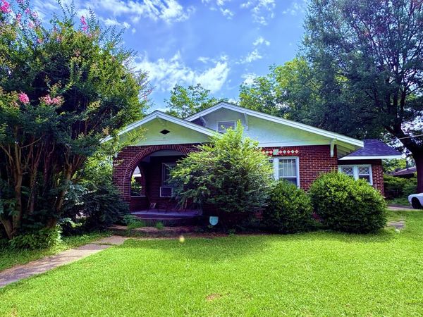 711 S Lexington St, Trenton, TN 38382