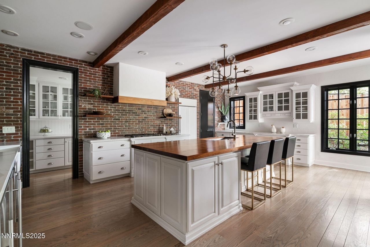 144 Greenridge Drive, Reno, NV 89509 Photo