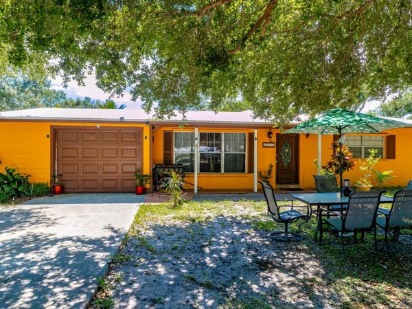 5402 Shannon Drive, Fort Pierce, FL 34951