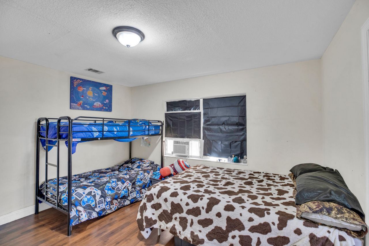 5402 Shannon Drive, Fort Pierce, FL 34951 Photo