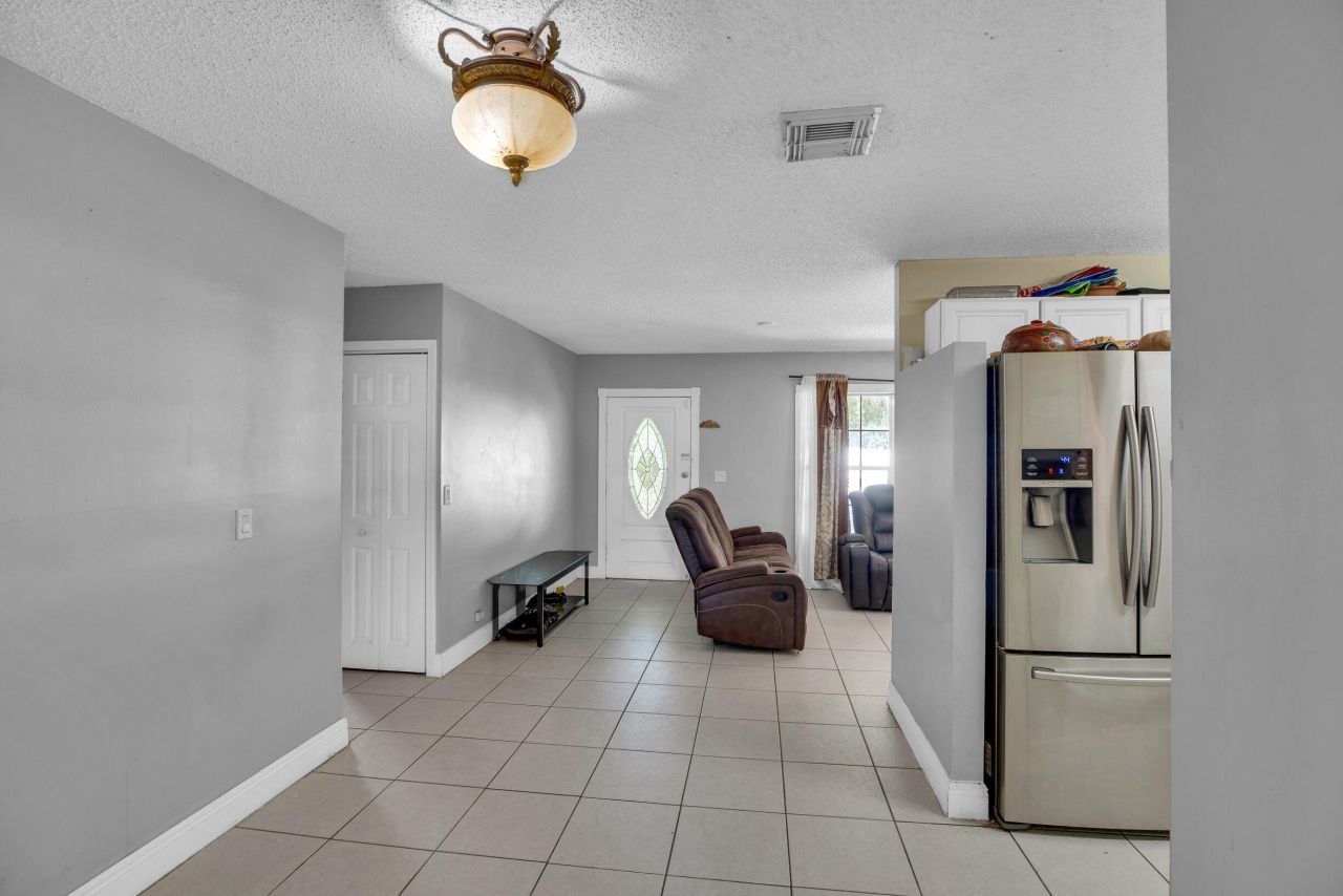 5402 Shannon Drive, Fort Pierce, FL 34951 Photo