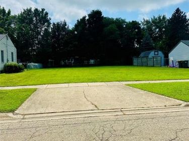 1252 Beatrice Street, Flushing, MI 48433