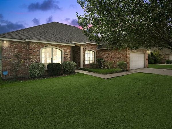 39616 BEDICO TRACE Boulevard, Ponchatoula, LA 70454