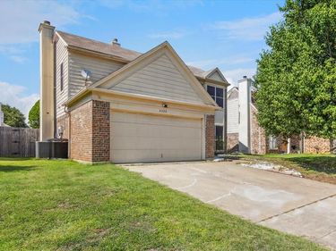2528 Creekwood Lane, Fort Worth, TX 76123