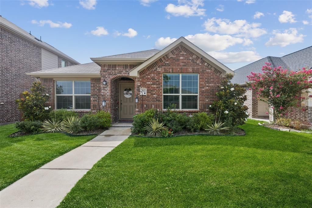 2933 Meadowlands Drive, Forney, TX 75126 Main Photo