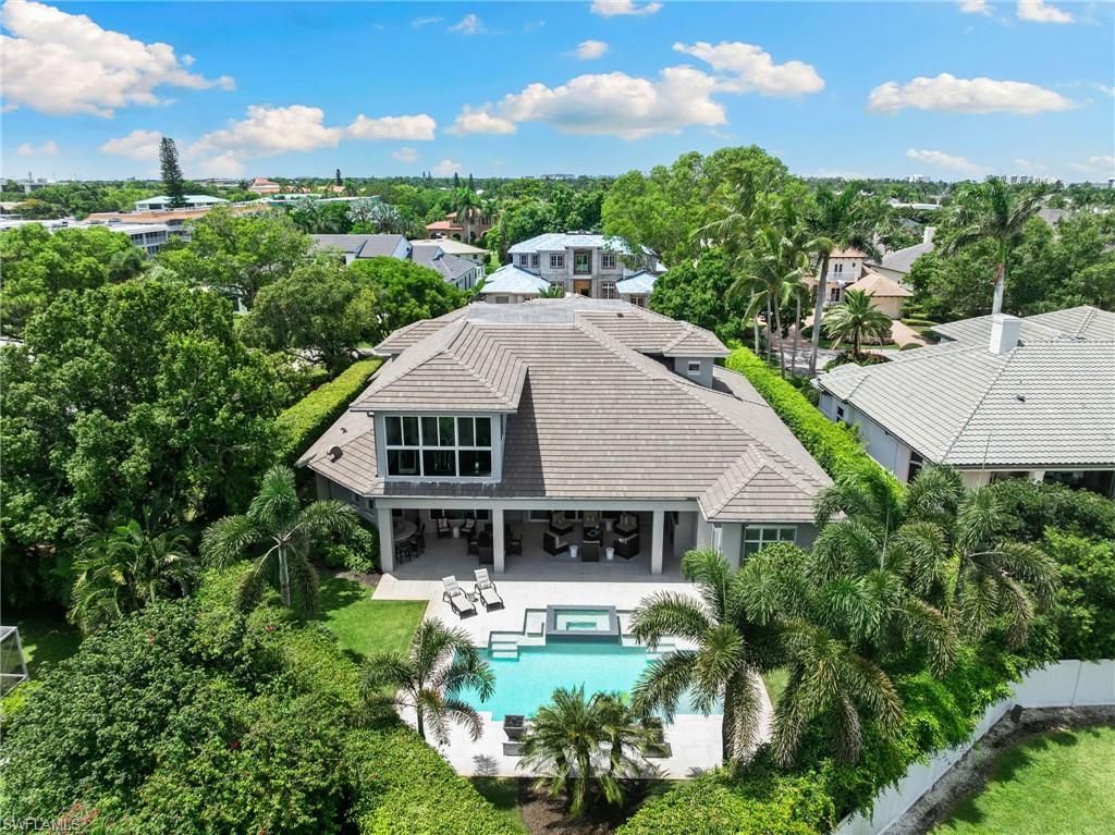 745 Riviera Dr, Naples, FL 34103 Photo