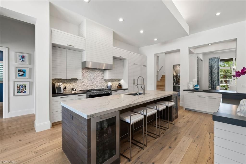 745 Riviera Dr, Naples, FL 34103 Photo