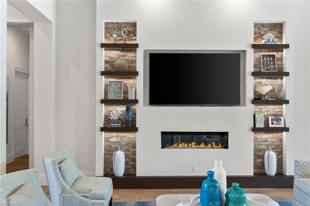 745 Riviera Dr, Naples, FL 34103 Photo