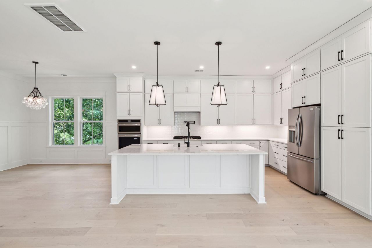 2772 Burden Creek Road Photo 20