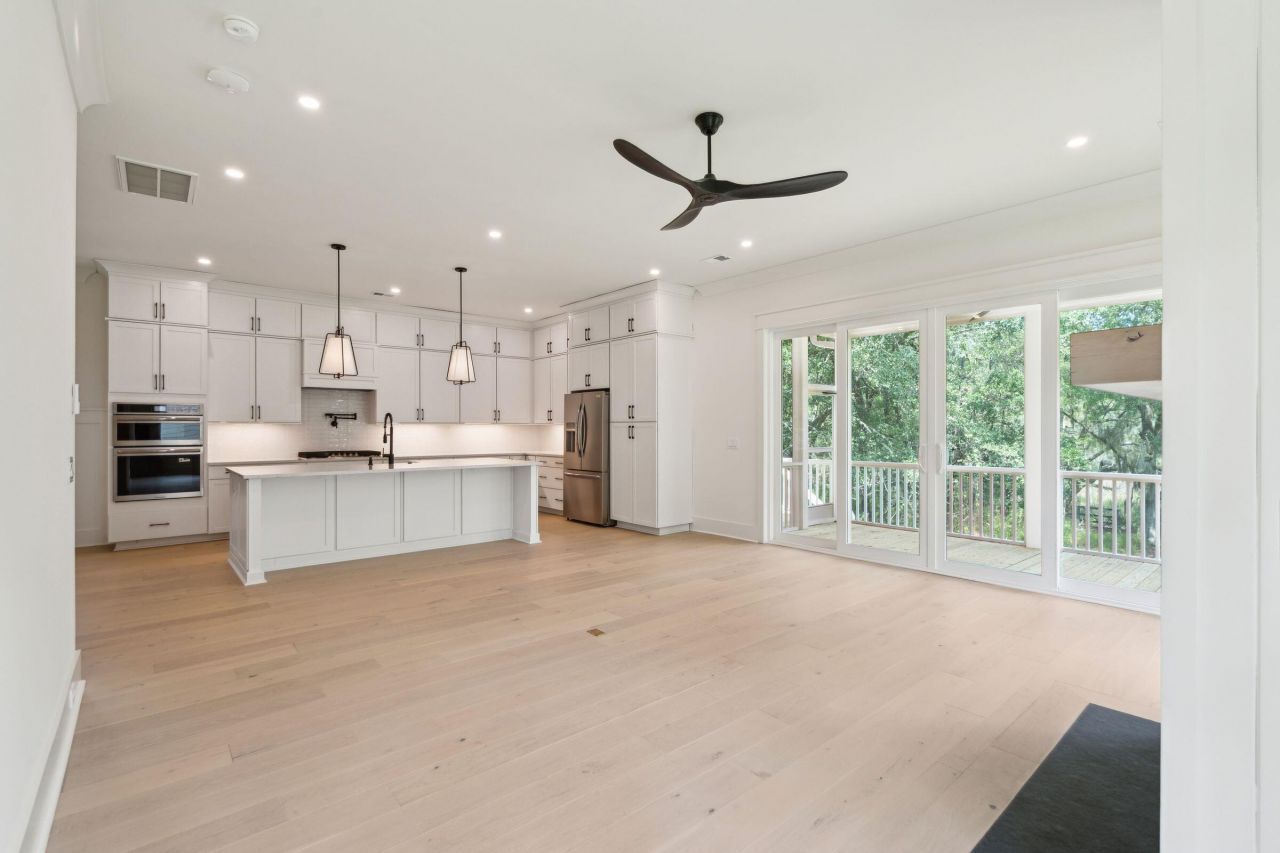 2772 Burden Creek Road Photo 33