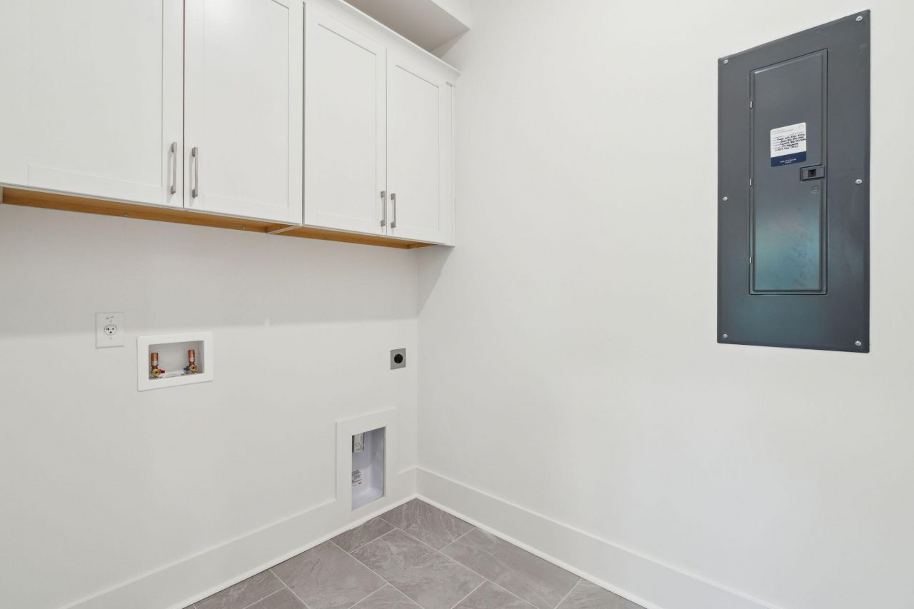 2772 Burden Creek Road Photo 53