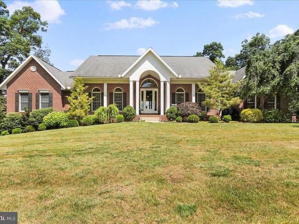 934 SAMERICA DRIVE, CHAMBERSBURG, PA 17202