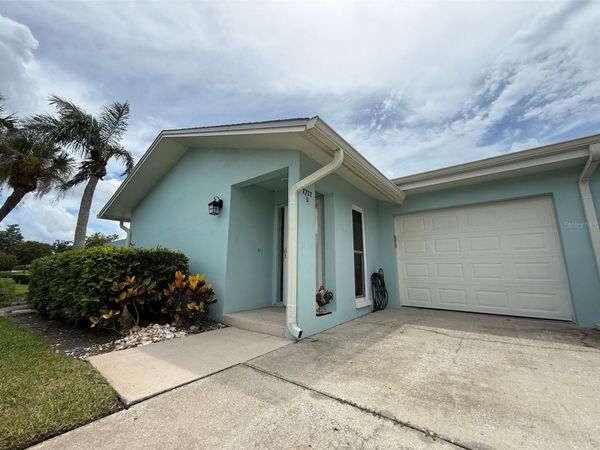 2722 SHERBROOKE LANE, Unit D, PALM HARBOR, FL 34684