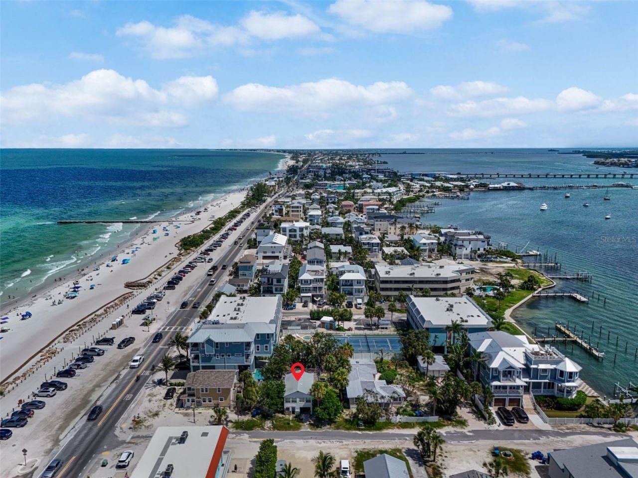 104 10th Street S, Bradenton Beach, FL 34217 Photo