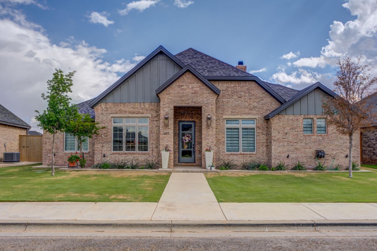 N 11th Street, Wolfforth, TX 79382 Main Photo