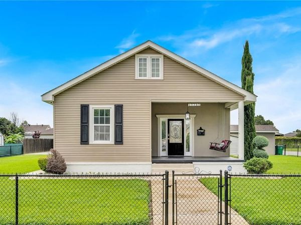 530 URBANDALE Street, Marrero, LA 70072