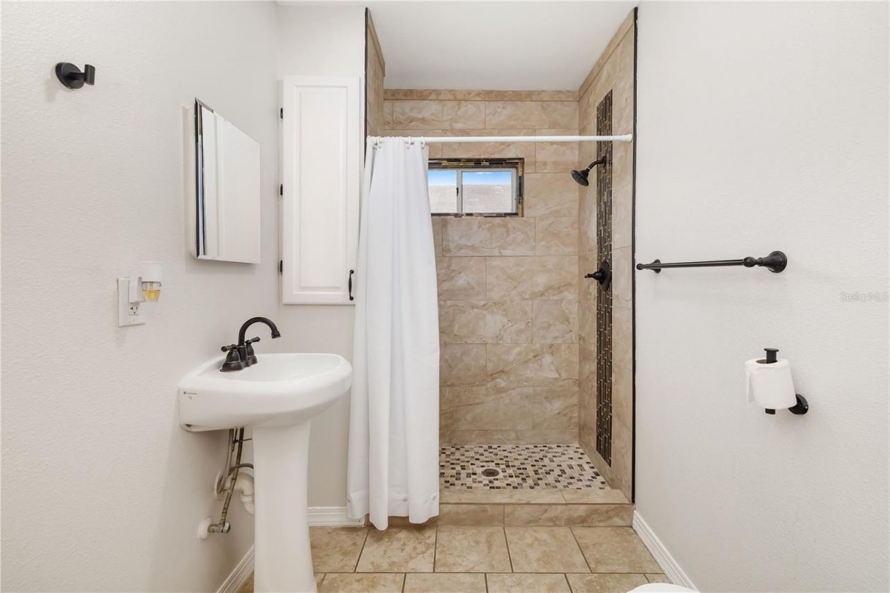 1603 17th Street W, Bradenton, FL 34205 Photo