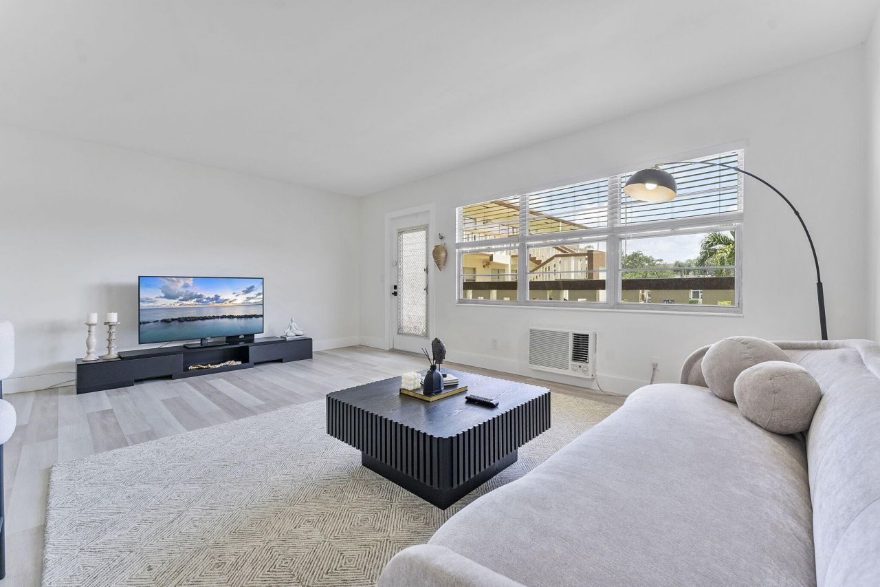 275 Mansfield G, Unit 275, Boca Raton, FL 33434 Photo