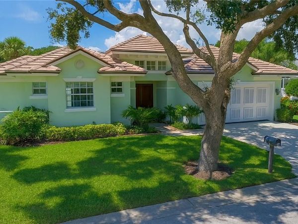 1167 Governors Way, Vero Beach, FL 32963
