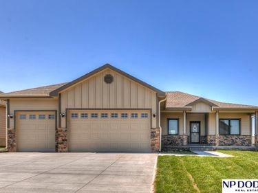 5001 Helwig Avenue, Papillion, NE 68133