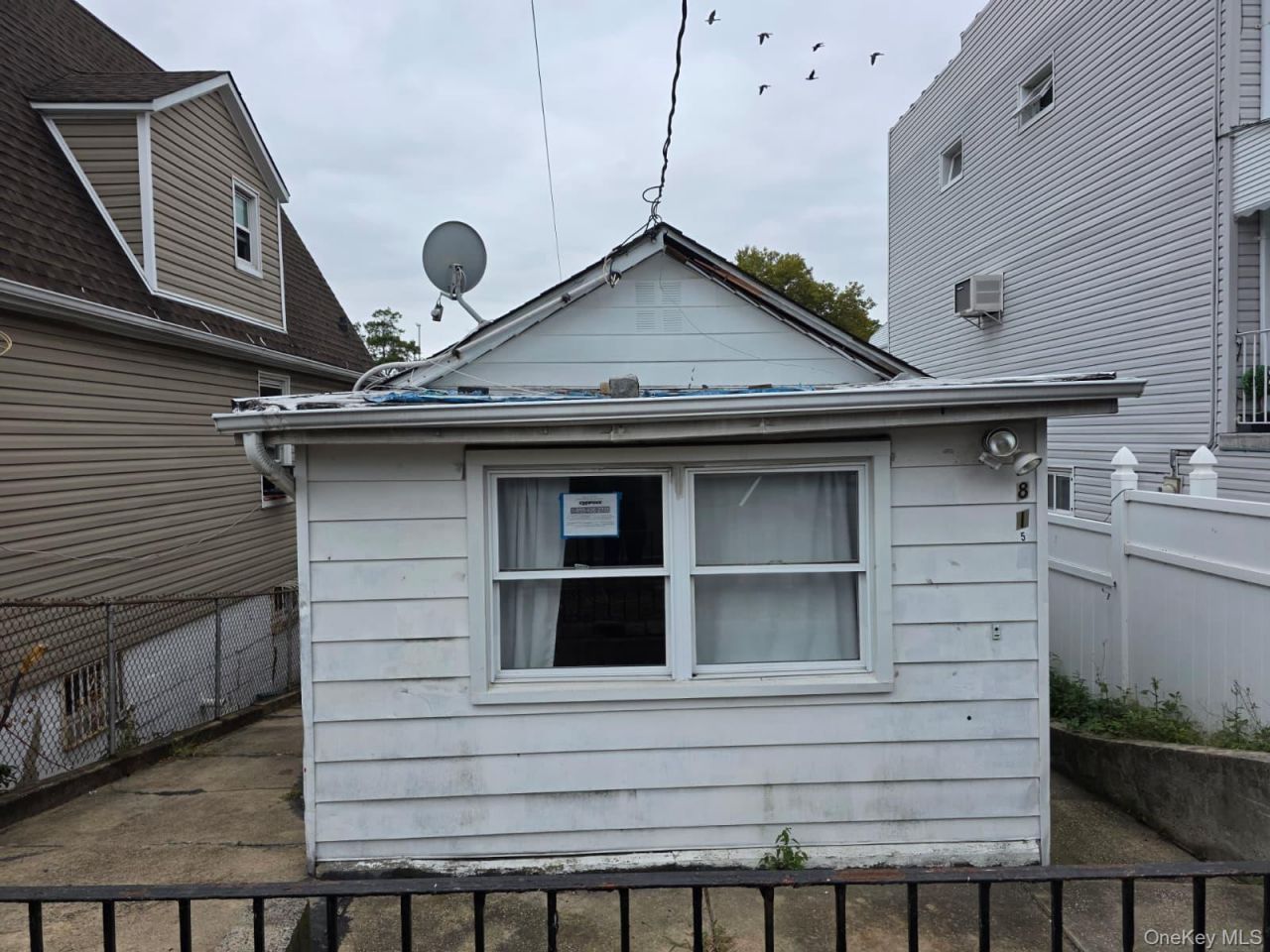 815 Swinton Avenue, Bronx, NY 10465 Main Photo