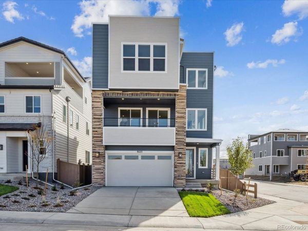 9123 White Ridge Road, Englewood, CO 80112