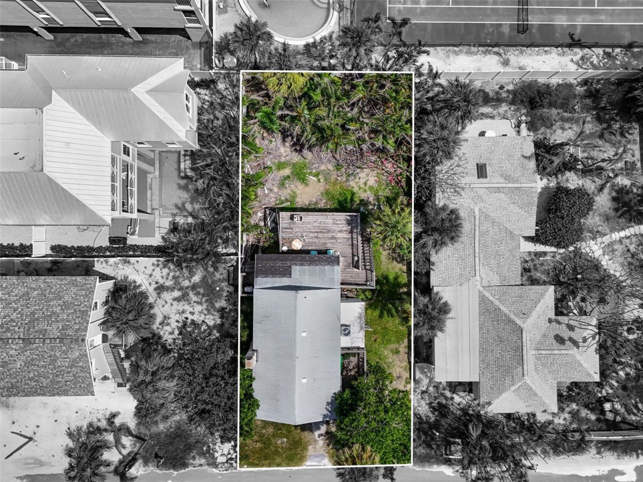 104 10th Street S, Bradenton Beach, FL 34217 Photo