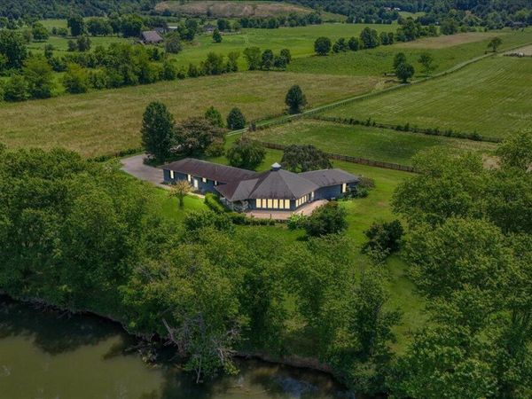 628 Christian Bend Road, Church Hill, TN 37642