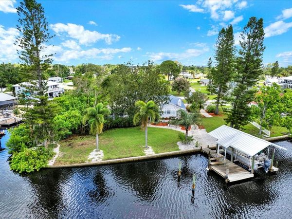 102 W NORTH BRANCH ROAD, RUSKIN, FL 33570