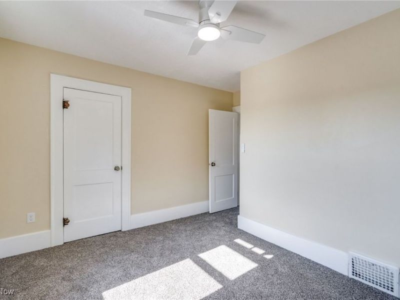 567 E Cuyahoga Falls Avenue, Akron, OH 44310 Photo 15