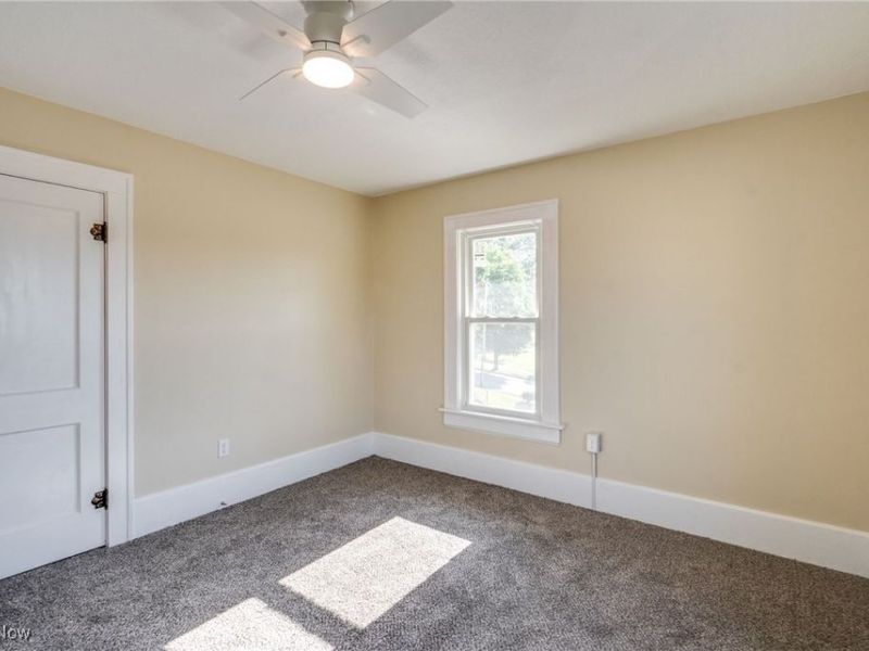 567 E Cuyahoga Falls Avenue, Akron, OH 44310 Photo 18