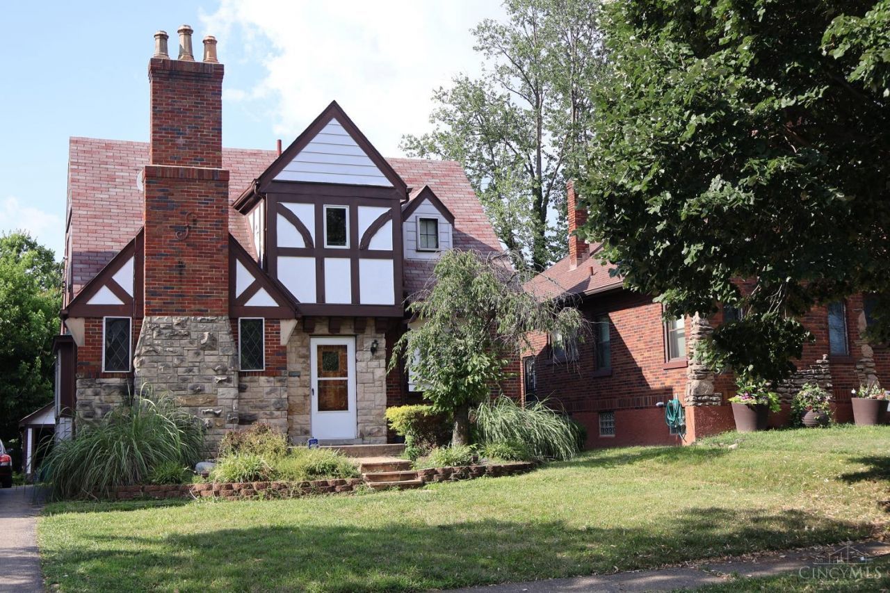 1832 Catalina Avenue, Cincinnati, OH 45237 Main Photo