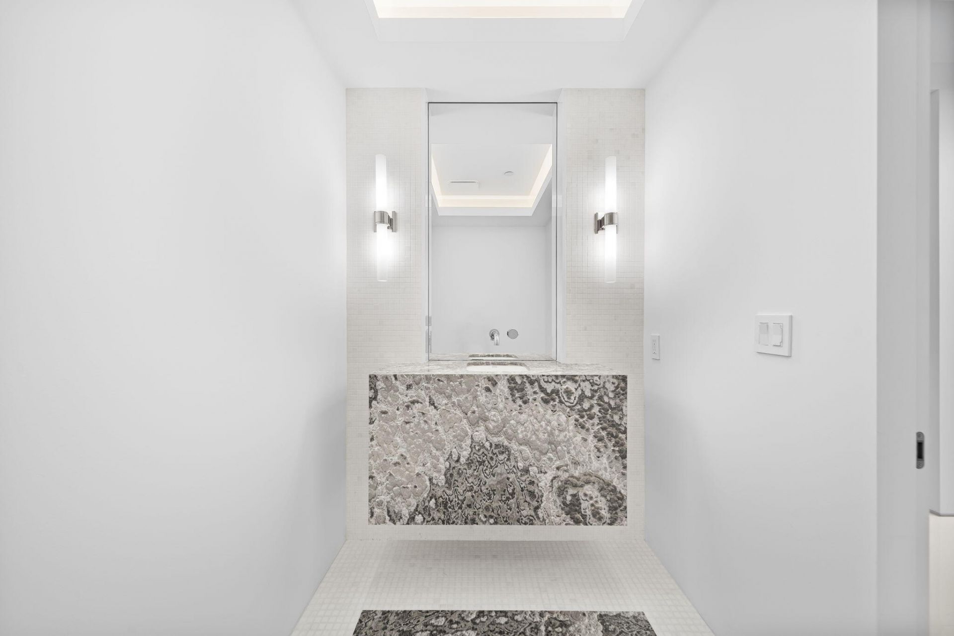 529 S Flagler Drive, Unit Th3e, West Palm Beach, FL 33401 Photo