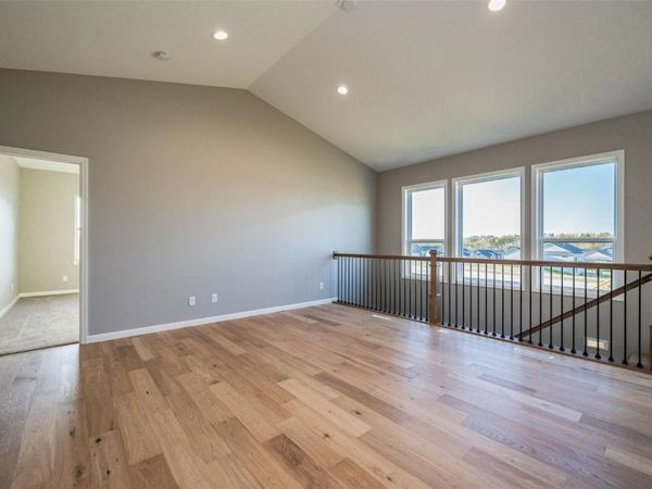 8821 Zeppelin Avenue NE, Cedar Rapids, IA 52402