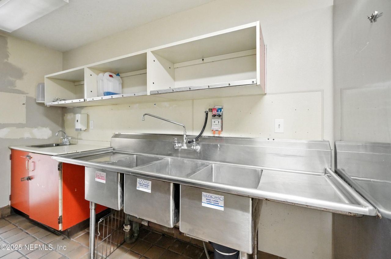 4310 Barkoskie Road, Jacksonville, FL 32258 Photo