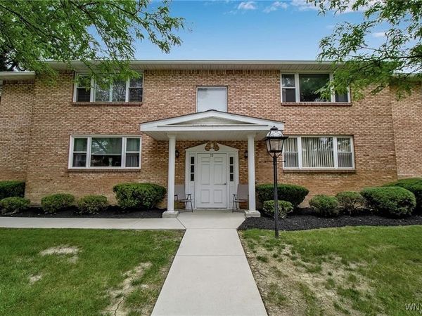 72 Old Lyme Drive, Unit 3, Williamsville, NY 14221
