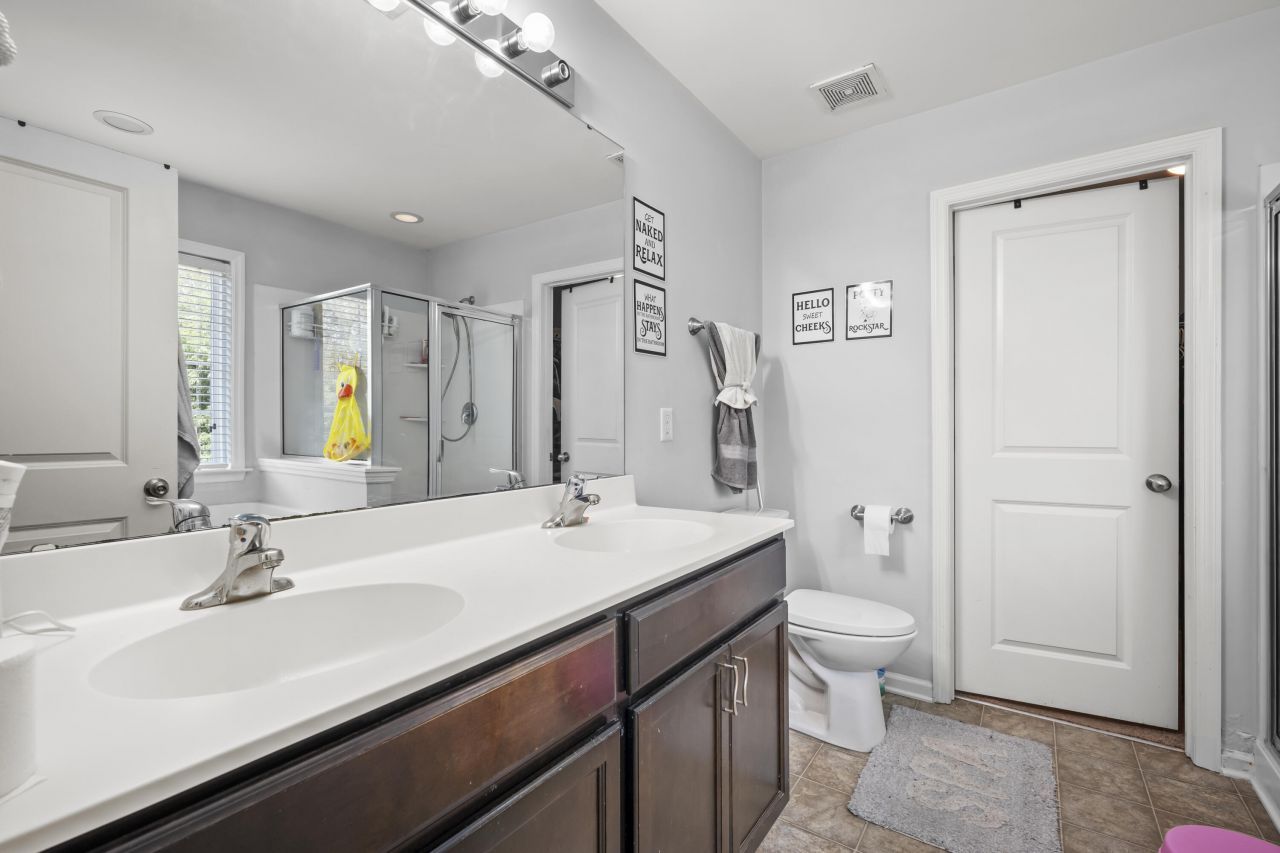 990 Augustine Court Photo 18