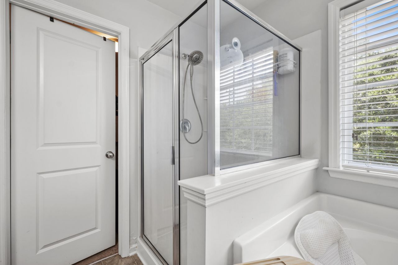 990 Augustine Court Photo 19