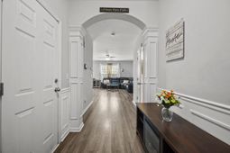 990 Augustine Court photo 4