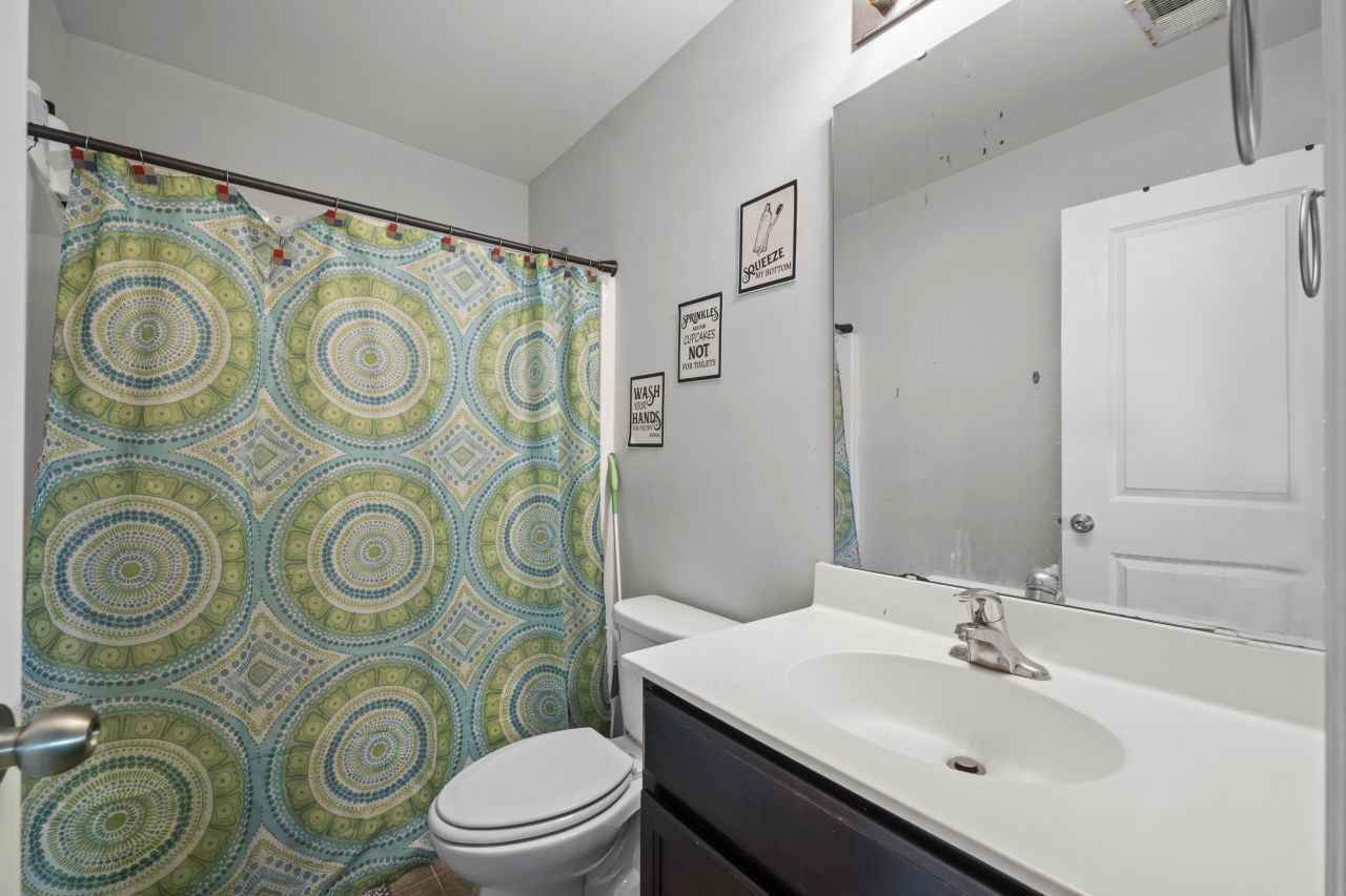 990 Augustine Court Photo 21