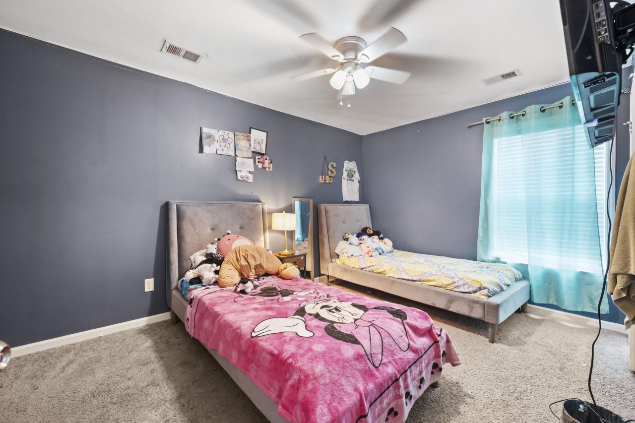 990 Augustine Court Photo 24