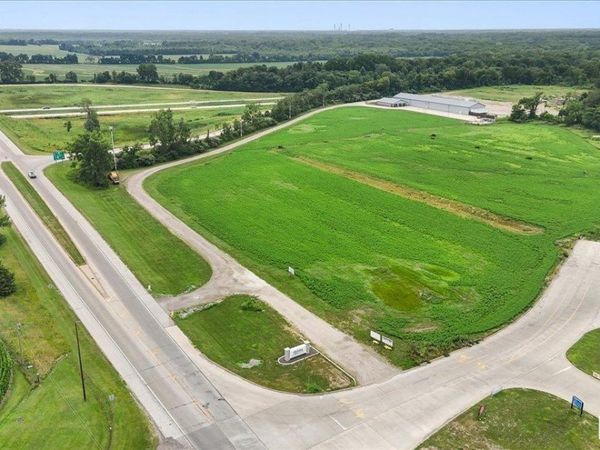 2675 Overpass Road, Unit 1, Riverton, IL 62561