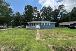 135 Wells Circle photo 4