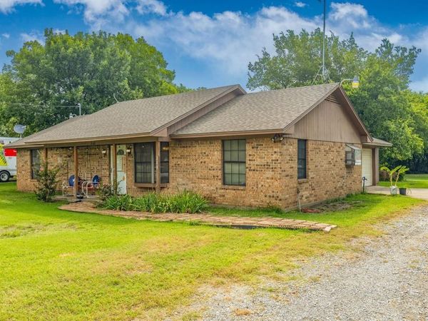 206 N Main Street, Bailey, TX 75413