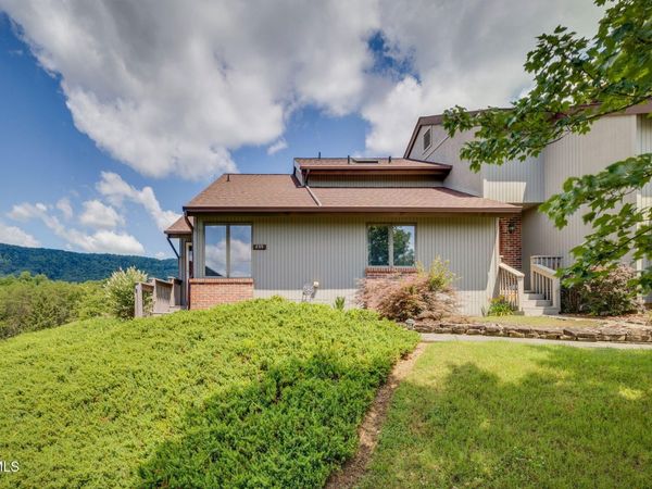 239 Willowbend Drive, Kingsport, TN 37660