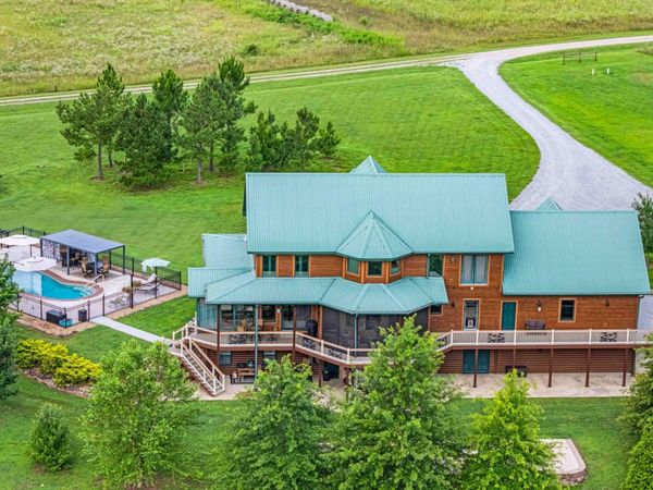 644 Northfork Village Road, Tecumseh, MO 65760