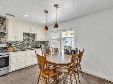 7718 Laurie Way, Sacramento, CA 95832 Photo