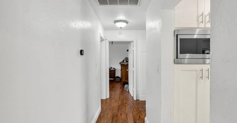 7718 Laurie Way, Sacramento, CA 95832 Photo