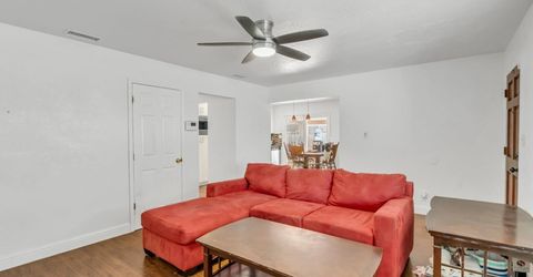 7718 Laurie Way, Sacramento, CA 95832 Photo